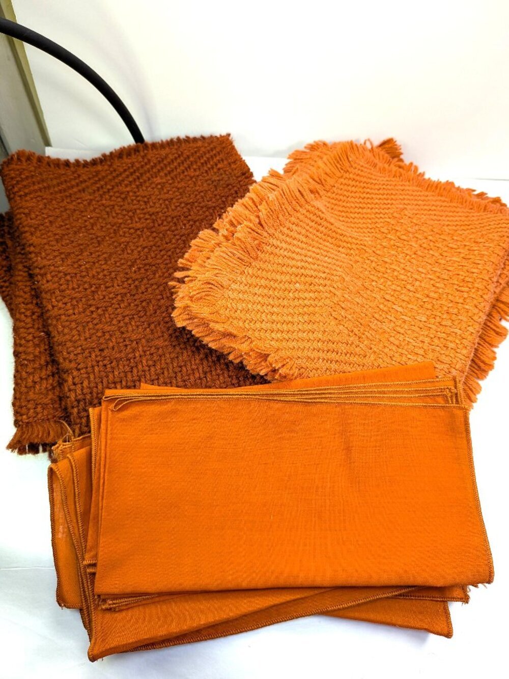 Vintage 80s Woven Placemat & Napkin Set (14 pc) – Burnt Orange & Terracotta Boho